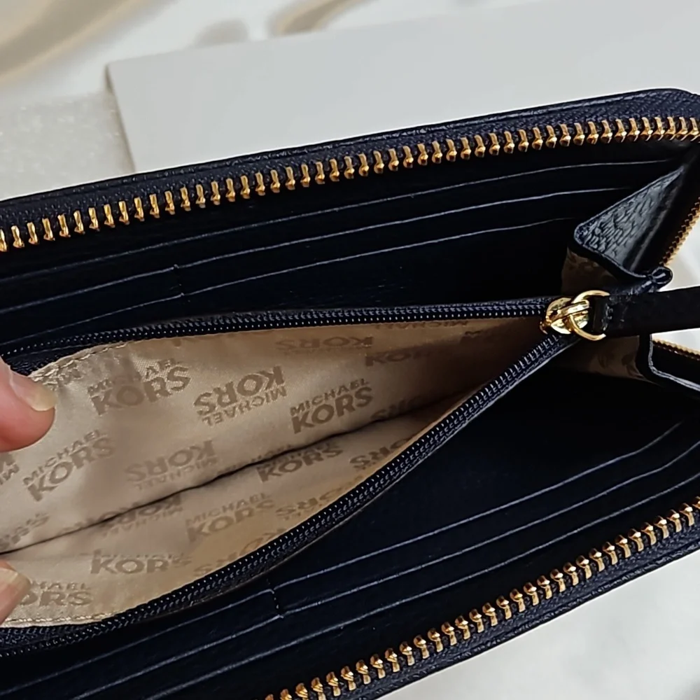 Michael Kors Zip Around Wallet clutch NAVY BLUE Gold Hardware - Picture 8 of 12
